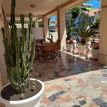 Bouganville Casa Ambiente Climatizzato Con Wi Fi شقة *