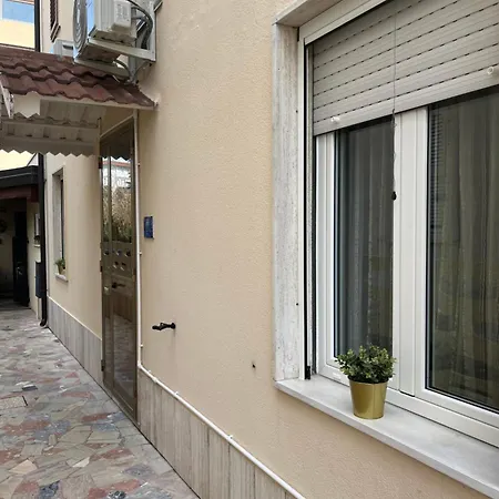 Apartment Bouganville Casa Ambiente Climatizzato Con Wi Fi
