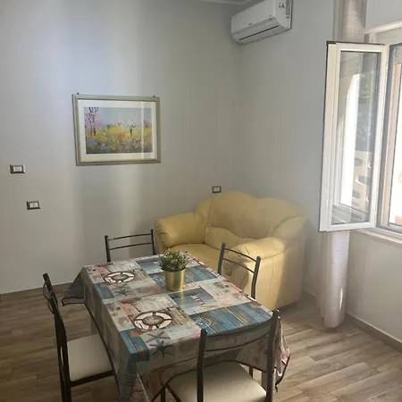 Bouganville Casa Ambiente Climatizzato Con Wi Fi شقة بينيتو