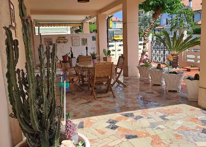 Appartement Bouganville Casa Ambiente Climatizzato Con Wi Fi Pineto